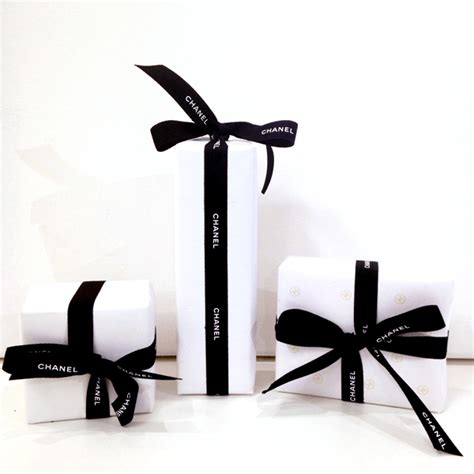 chanel wrapping|silk wrap by ms Chanel.